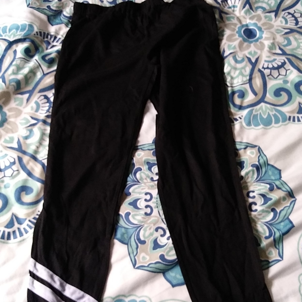 Black leggings